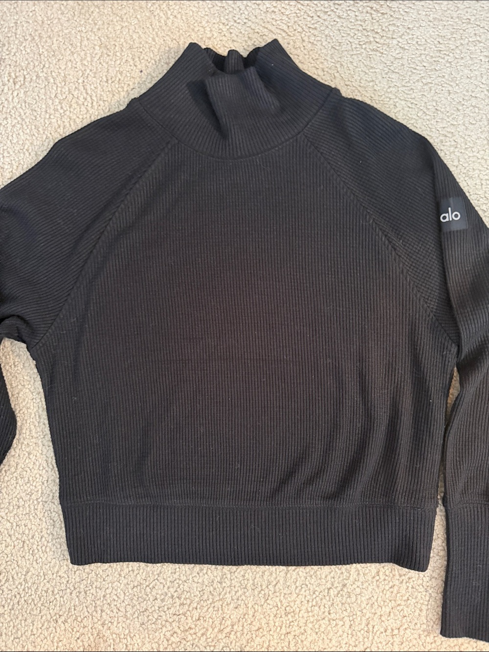 Alo Black Waffle Weekend Escape Ribbed Mock, XS